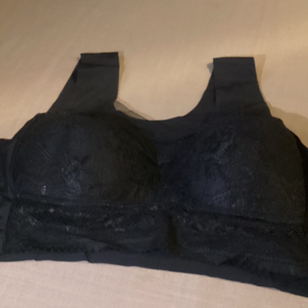 New Chic Black Lace Bra